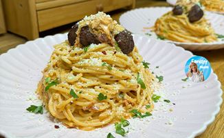 ’Nduja and Chorizo Spaghetti and Meatballs